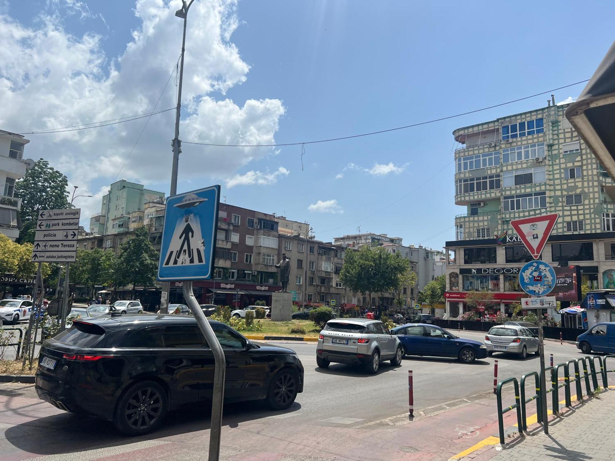 Blloku Tirana Studio Eksteriør bilde